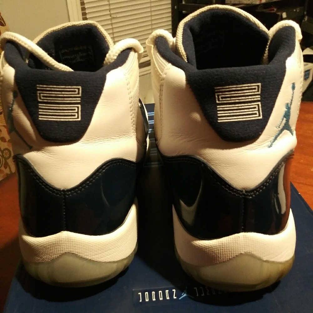 Air Jordan Retro 11 Win like 82